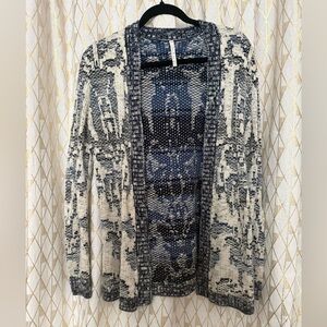 Willow & Clay Navy and Cream Cardigan